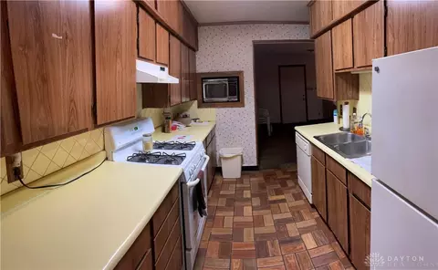 1337 N Plum St, Springfield, OH 45504 photo 8