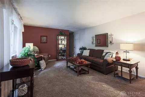 7491 Red Robin St, Franklin, OH 45005 photo 3