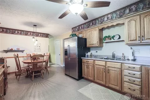 7491 Red Robin St, Franklin, OH 45005 photo 9