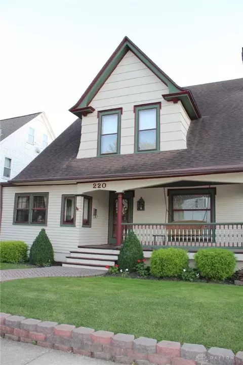 220 E Wayne St, Celina, OH 45822 photo 3