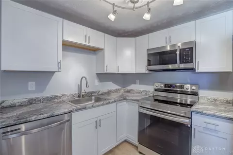 414 Judy Ln, Gratis, OH 45330 photo 6
