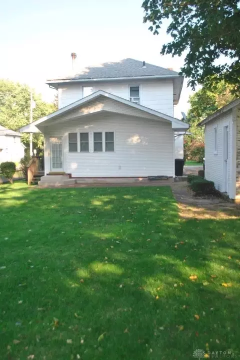 305 N Burnett Rd, Springfield, OH 45503 photo 5