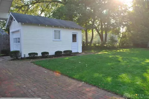 305 N Burnett Rd, Springfield, OH 45503 photo 6