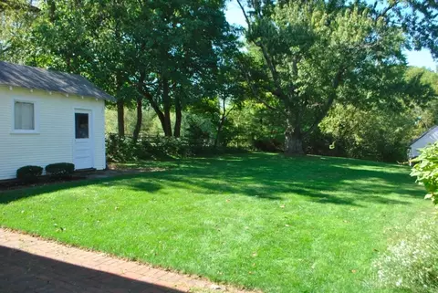 305 N Burnett Rd, Springfield, OH 45503 photo 7