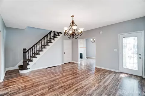 205 N Bechtle Ave, Springfield, OH 45504 photo 9