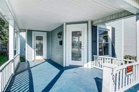 205 N Bechtle Ave, Springfield, OH 45504 photo 4