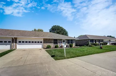 4846 Auston St, Springfield, OH 45502 photo 1