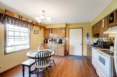 4846 Auston St, Springfield, OH 45502 photo 8