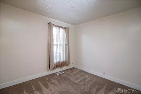 50 Omega Ave, Springfield, OH 45504 photo 9