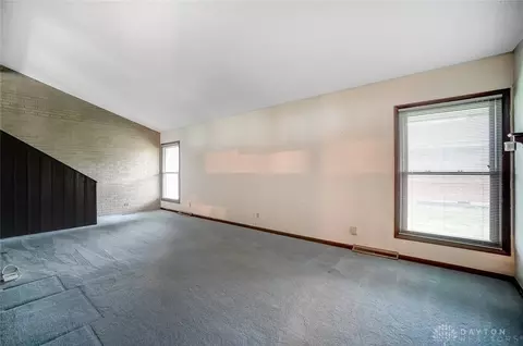 2427 Erter Dr, Springfield, OH 45503 photo 7