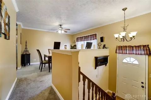 3314 Woonsocket St, Springfield, OH 45503 photo 7