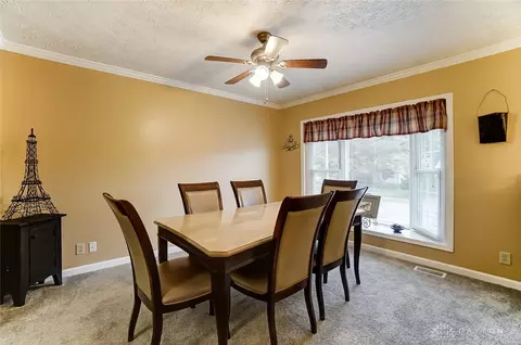 3314 Woonsocket St, Springfield, OH 45503 photo 8