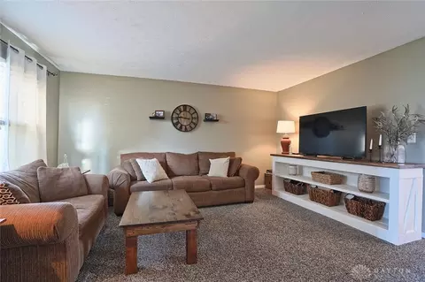 91 Choctaw Cir, Franklin, OH 45005 photo 4