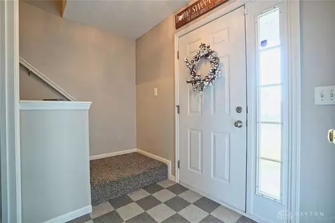 91 Choctaw Cir, Franklin, OH 45005 photo 3