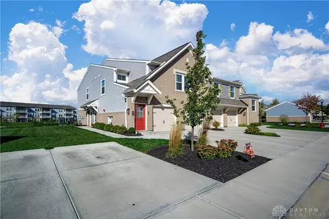 21 Old Pond Rd, Springboro, OH 45066 photo 1