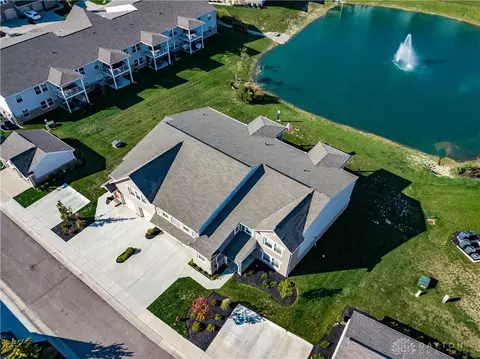 21 Old Pond Rd, Springboro, OH 45066 photo 5