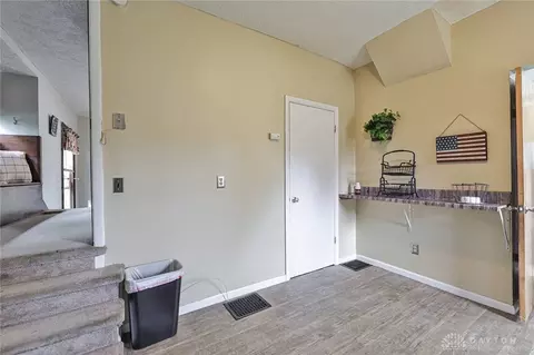 31 W State St, Springfield, OH 45506 photo 13