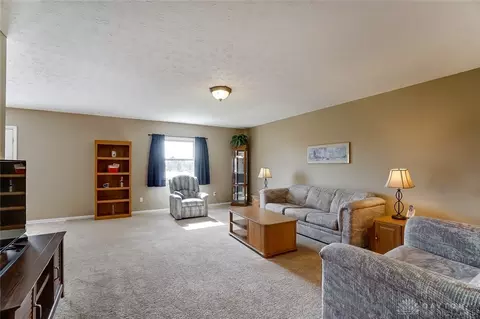 3001 Old Springfield Rd, Springfield, OH 45502 photo 9