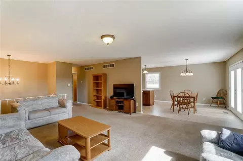 3001 Old Springfield Rd, Springfield, OH 45502 photo 10