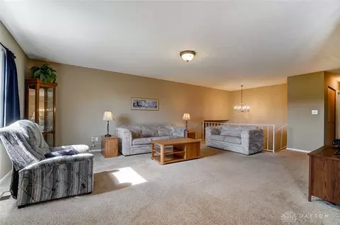 3001 Old Springfield Rd, Springfield, OH 45502 photo 8