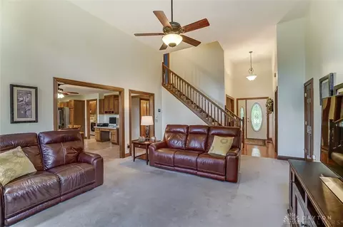 1102 Woodhaven Ct, Springfield, OH 45503 photo 5