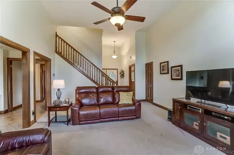 1102 Woodhaven Ct, Springfield, OH 45503 photo 6