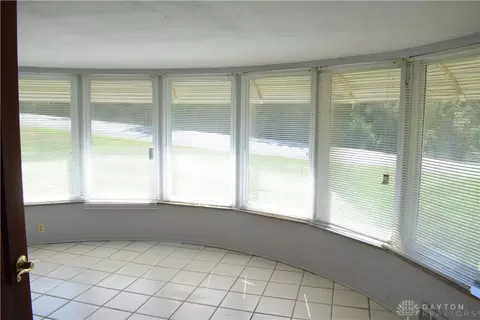 125 Wenova Dr, Springfield, OH 45502 photo 6