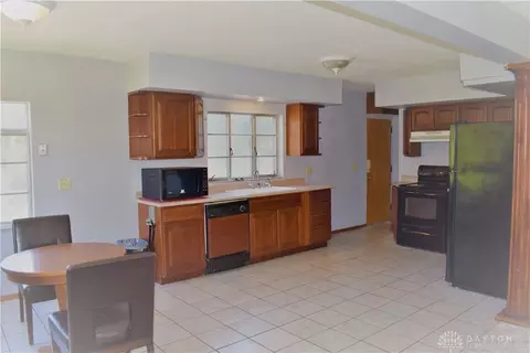 125 Wenova Dr, Springfield, OH 45502 photo 7