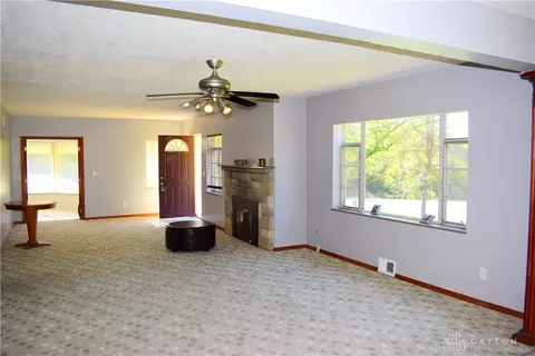 125 Wenova Dr, Springfield, OH 45502 photo 3