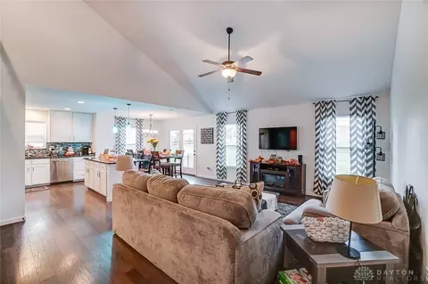 184 Shanda Dr, Monroe, OH 45050 photo 5