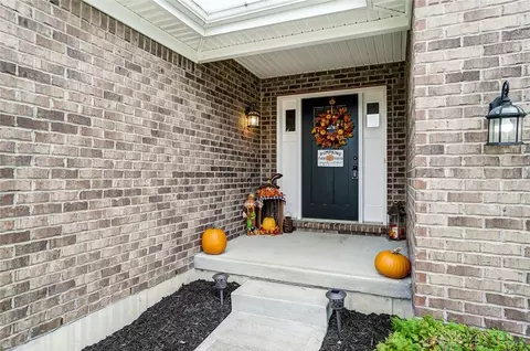 184 Shanda Dr, Monroe, OH 45050 photo 2