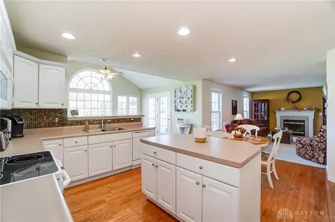 405 Stanton Dr, Springboro, OH 45066 photo 13