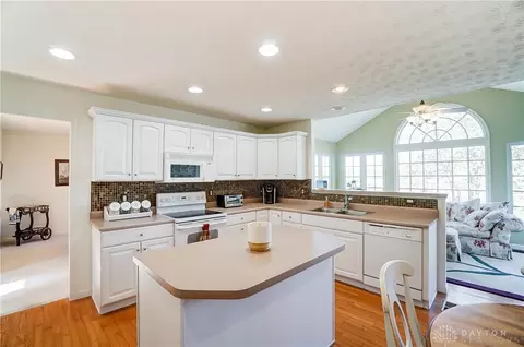 405 Stanton Dr, Springboro, OH 45066 photo 14