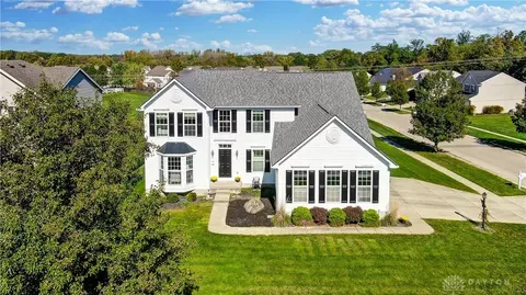 405 Stanton Dr, Springboro, OH 45066 photo 1