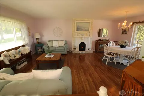 2695 County Line Rd, Kettering, OH 45430 photo 2