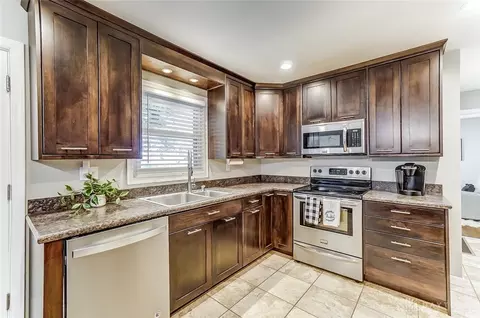 1384 Shawhan Rd, Morrow, OH 45152 photo 15
