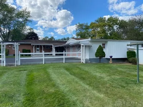 500 Sheffield Dr, Springfield, OH 45506 photo 6