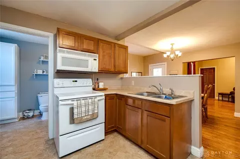 558 Sherman Ave, Springfield, OH 45503 photo 14