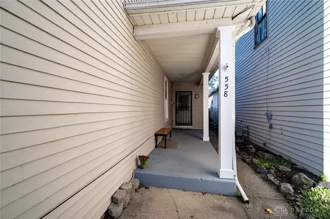 558 Sherman Ave, Springfield, OH 45503 photo 4
