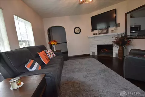208 E Main St, Medway, OH 45341 photo 3