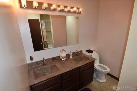 208 E Main St, Medway, OH 45341 photo 8