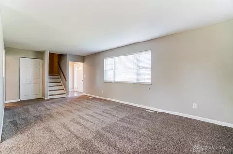 35 Walnut Pl, Springboro, OH 45066 photo 8