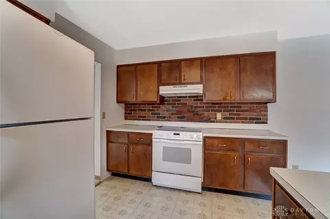 319 Villa Rd, Springfield, OH 45503 photo 6