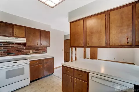 319 Villa Rd, Springfield, OH 45503 photo 7