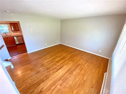 524 Springvale Dr, Hamilton, OH 45013 photo 4