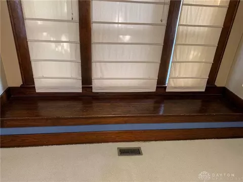 916 E Main St, Troy, OH 45373 photo 7