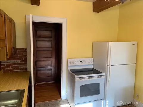 916 E Main St, Troy, OH 45373 photo 11