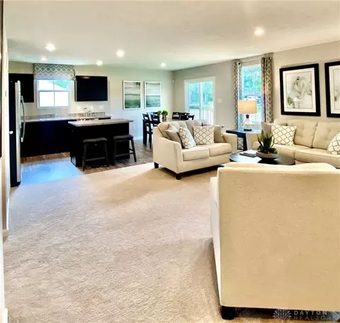 205 S Tuttle Rd, Springfield, OH 45505 photo 5
