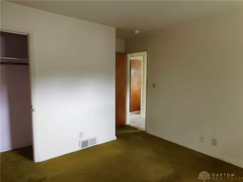 199 W Singer St, Springfield, OH 45506 photo 7