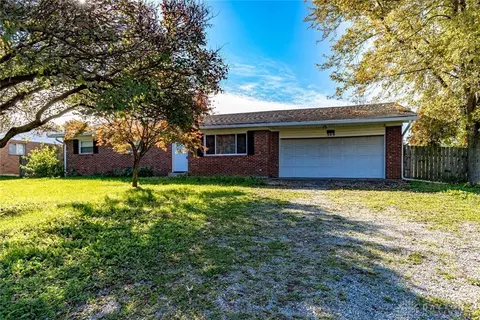 309 E South St, Gratis, OH 45330 photo 2